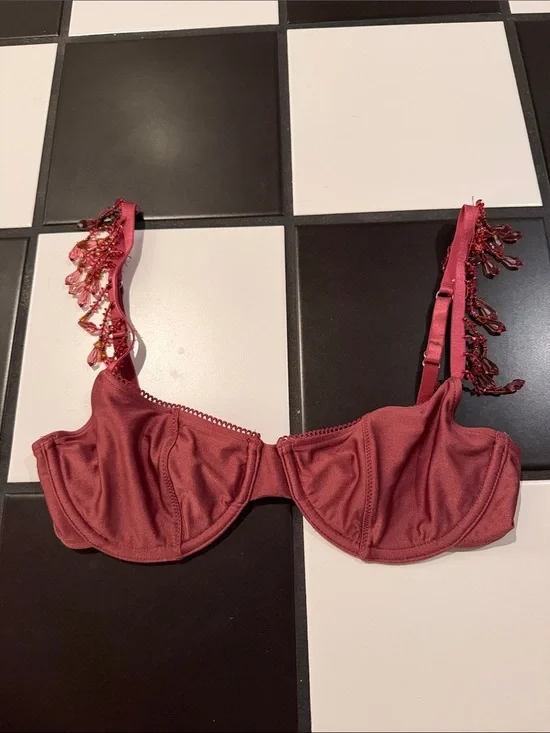Frankies Bikinis x Sydney Sweeney Muse Underwire Bikini Top