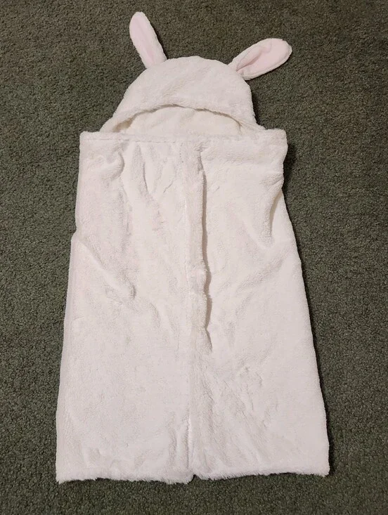 Pottery Barn Kids Hooded Bunny Rabbit Towel White Plush Faux Fur Bath Pool 34x23