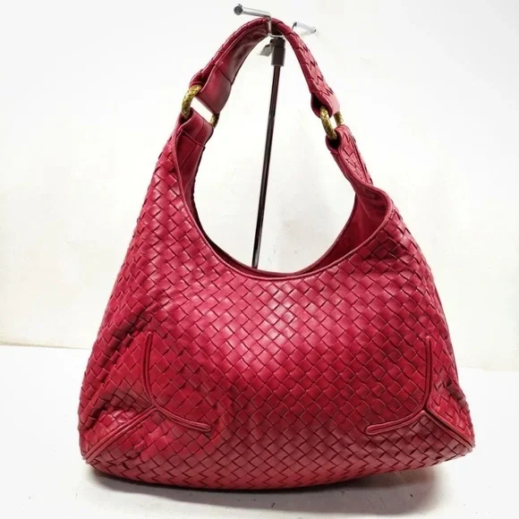 Bottega Veneta Red Intrecciato Hobo Bag. Lipstick red