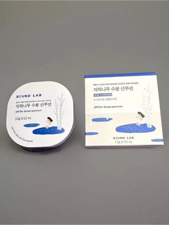 Birch Juice Moisturizing Sun Cushion SPF50+ - White and Blue