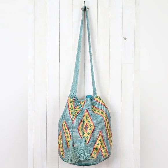 NWOT Lovestitch Raffia Bucket Bag Diamond Pattern Aqua Yellow OS