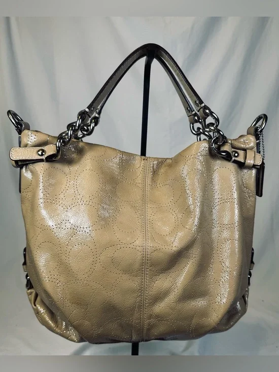 Coach Brooke Beige Patent Leather Tote Silvertone Hardware Accents