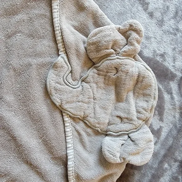 Carter's Hooded Towel Kids OS Grey Excellent Elephant Applique Striped Trim