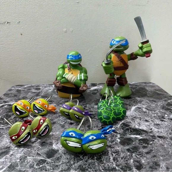 2014 TMNT‎ Teenage Mutant Ninja Turtles Shower Curtain Hooks & Toothbrush Holder