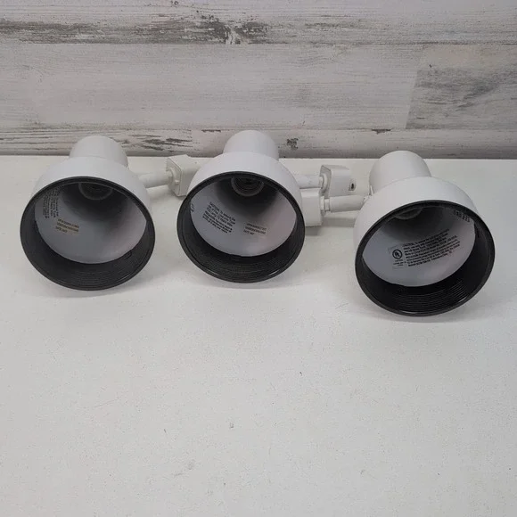 RKI 610543‎ Track Lighting Heads White 3 Pack Replacement Fixture Theater Home