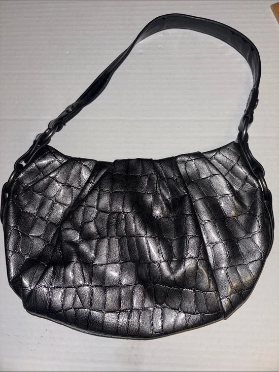 SIMPLY VERA BY VERA WANG GRAY SILVER METALLIC FAUX LEATHER SHOULDER BAG