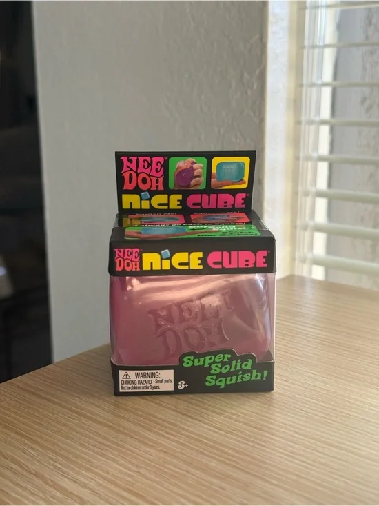 Nice Cube Kids Super Solid Squish - Pink