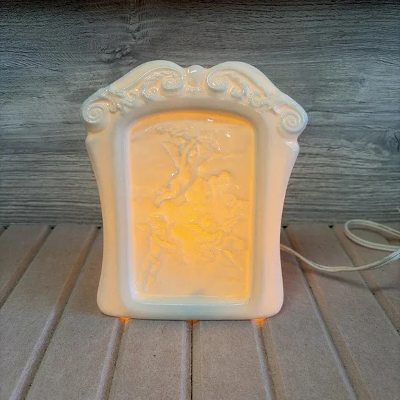 Vintage Porcelain Night Light Lamp with Angels Cherubs 6.25
