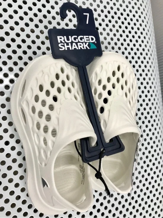 NEW RUGGED SHARK Slip on Water Sneakers White Size 7 Toddler Unisex Girls Boys