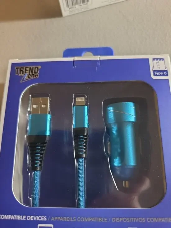 Trend Zone 6-Foot Charging Cable and Car Adapter Set i phone
