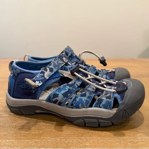 Keen Newport H2 Kids Water Shoes‎ Quick Dry Hook & Loop Camo/Bright Cobalt Sz 4