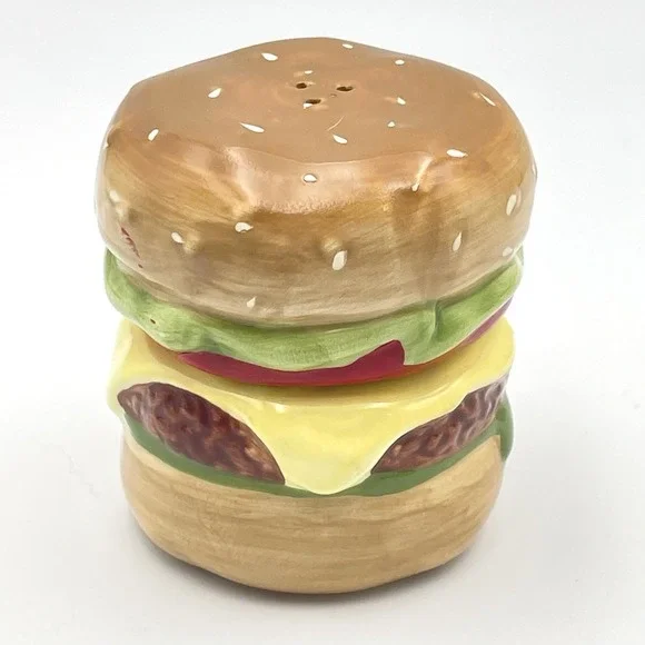 Cheeseburger Delux Salt & Pepper Shakers Ceramic Stackable Pier‎ 1 Imports