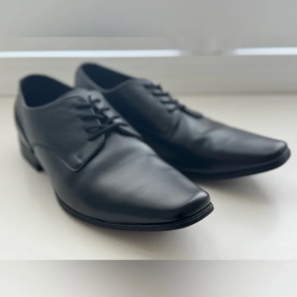 Calvin Klein mens Brodie Oxford Shoe (Black) 100% Leather