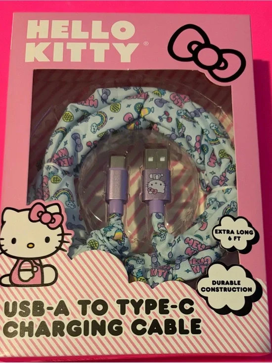 Hello‎ Kitty Pink USB-A to USB-C Charging Cable