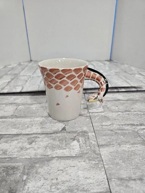 Pier 1 Giraffe Neck Handle Coffee Mug 3D Hand Painted Stoneware 16 Oz Retired