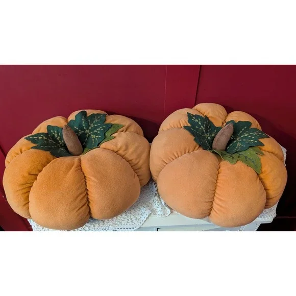 Pier 1‎ One Plush Pumpkin Pillows Set 2 15