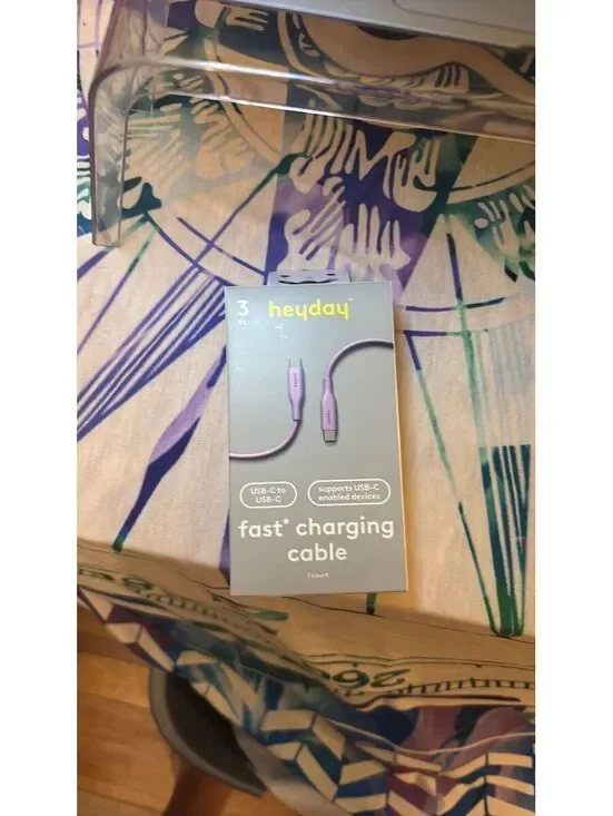 Swiftie Giftie! Heyday USB- c purple‎ charging cable
