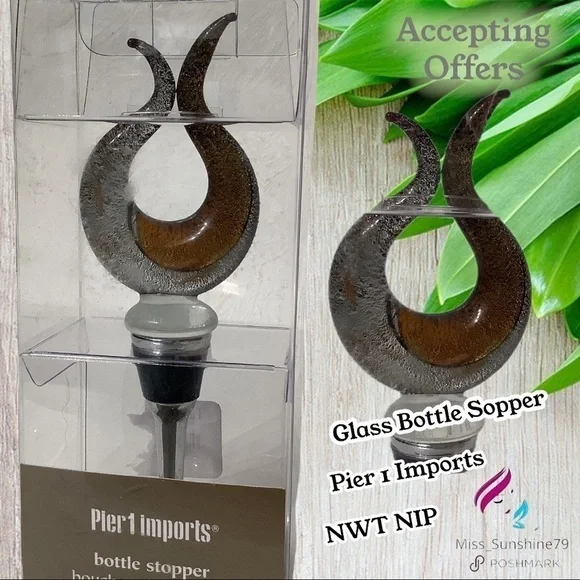 Pier1 Imports NWT - Glass Bottle Stopper unique chic nice design