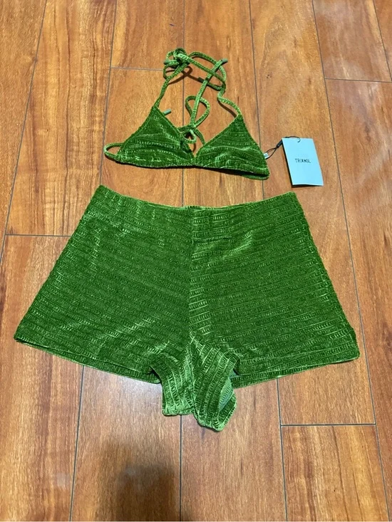 REPOP triangl swimwear Green Velvet Textured Bikini Top & Shorts Set