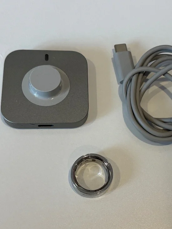 OURA RING 4 SIZE 8 SILVER