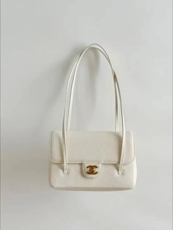 Classic CHANEL Bags: A Stylish and Versatile Choice for Elegance