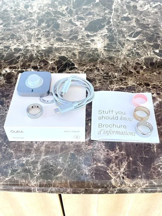 OURA Ring Size 8 Silver Gen 4 In Box with Charger Cable Extra Ring Covers