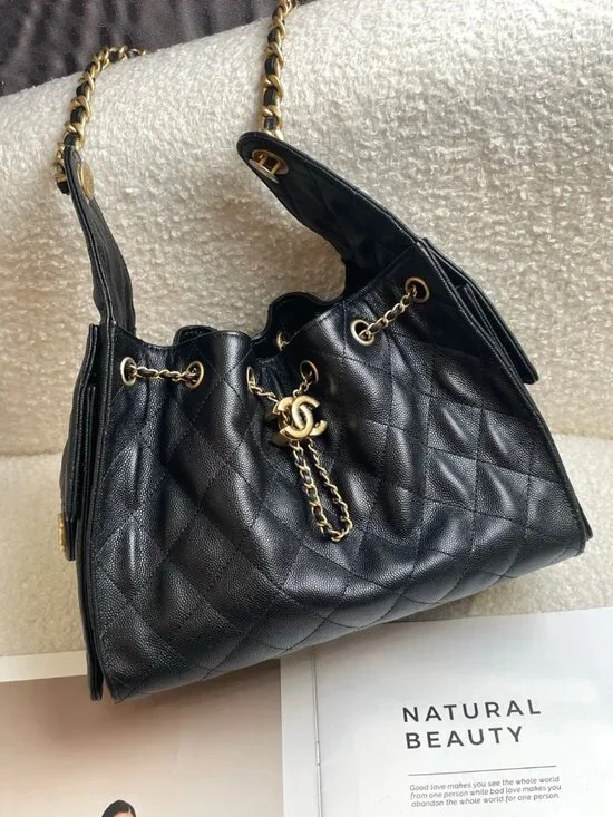 Classic CHANEL Bags: A Stylish and Versatile Choice for Elegance