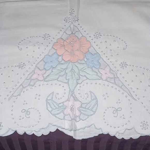 Vintage Cotton Pillowcase w/Floral design