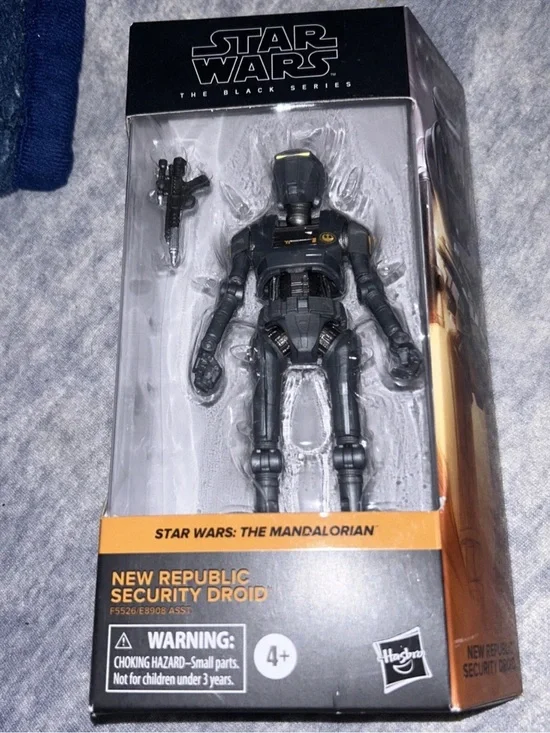 Star Wars: The Black Series - The Mandalorian Droid 6