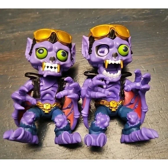 Masters of the Universe Moose A3 Action Figure Purple 4.5 Inch Lot of 2