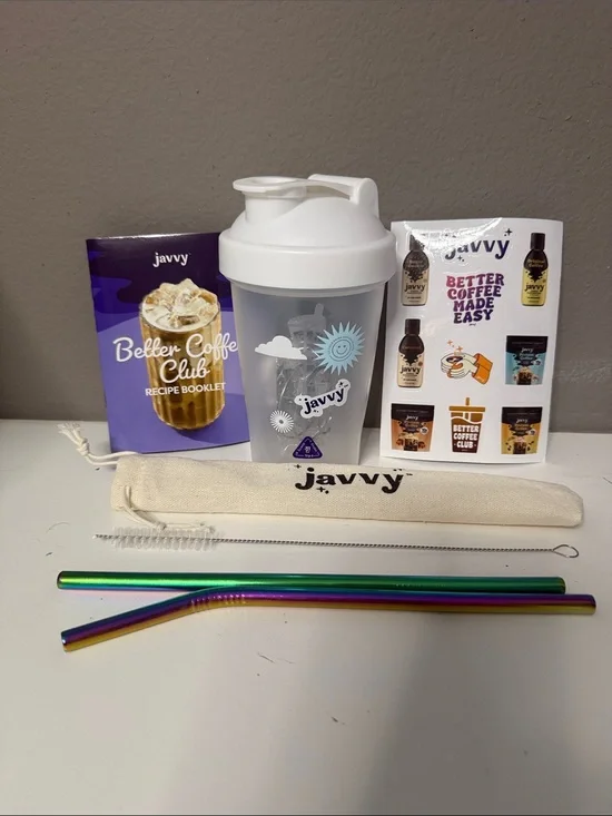Javvy Summer Edition Shaker Cup with Rainbow Metallic Straws