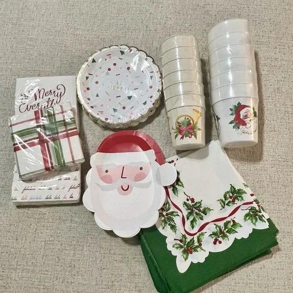 Christmas Plates Cups Napkins Lot Some Vintage Santa Holly‎ Holiday Party