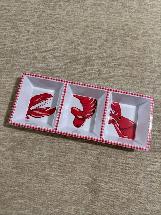 Crawfish Plastic Tray - 3 compartment