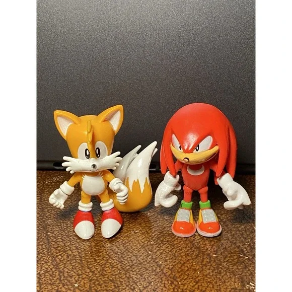 Sega TOMY Sonic The Hedgehog loose Action Figures Knuckles & Tails 2