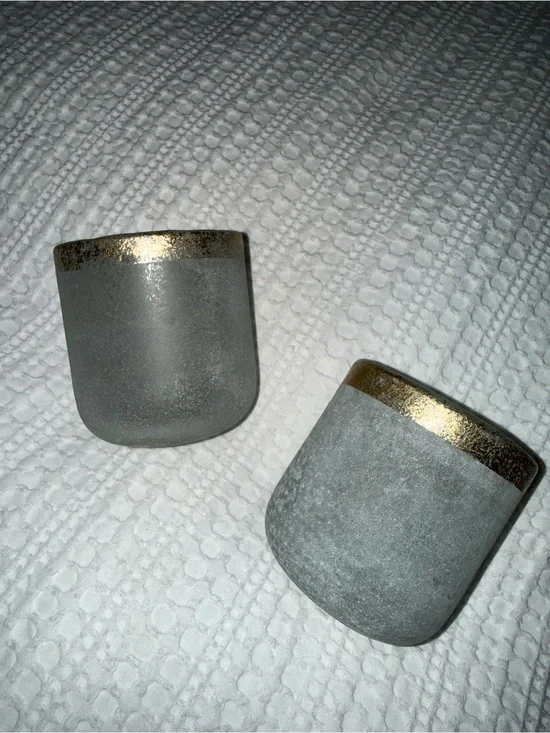 Pottery barn Frosted Gold Rim Glasses X 2 NEW