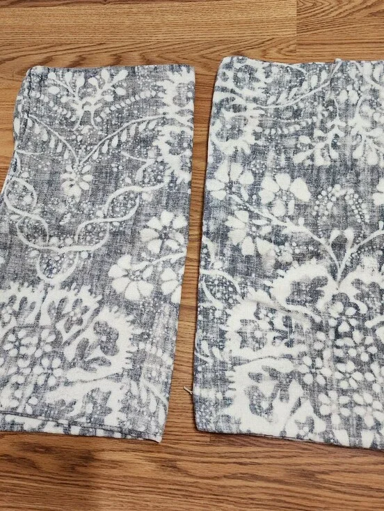 Pottery Barn Bernyce Linen Pillow Covers Set/2 20X20 Gray Ivory Floral Botanical