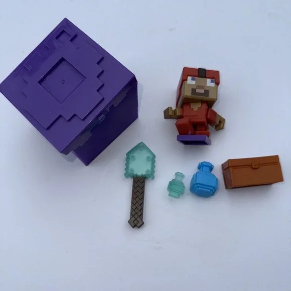 TREASURE X MINECRAFT Overworld Mine‎ & Craft Character - Mini Action Figure