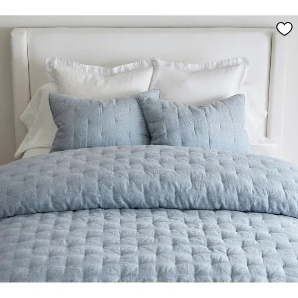 Pottery Barn King Belgian Linen Quilt Comforter 1 Standard Sham Light Blue