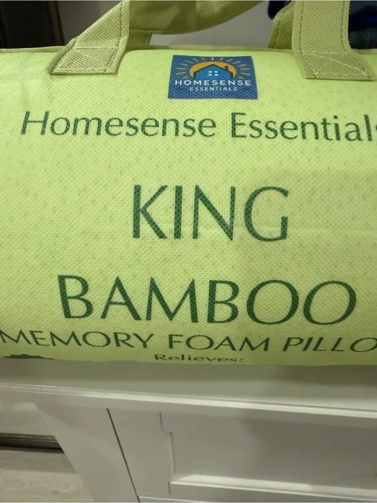 King Bamboo Memory Foam Pillow - NWT