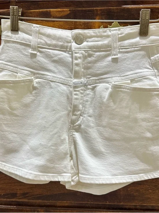 Jocy-X Closed Designer White High-Waist Denim Shorts