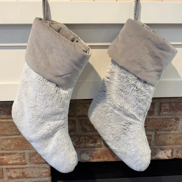 Pottery Barn Faux Fur Holiday Christmas Stockings Silver Gray 20” Festive Luxe