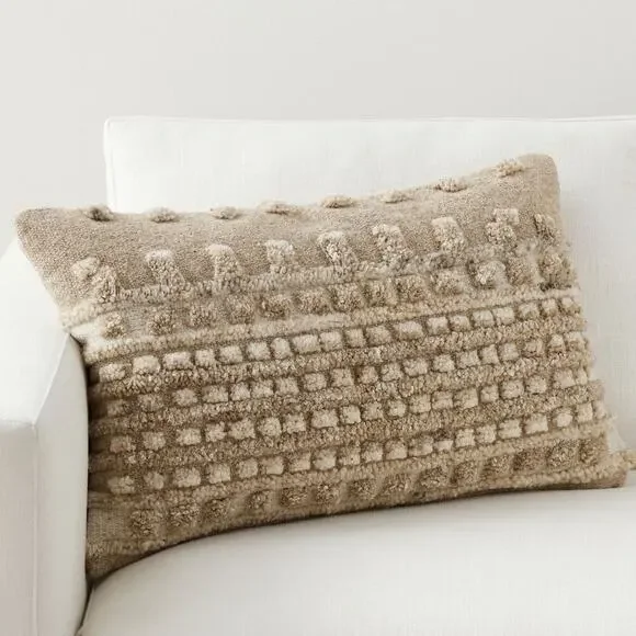 Pottery Barn Wynee Textured Lumbar Pillow Cover Zipper Beige Tan Light Brown NWT