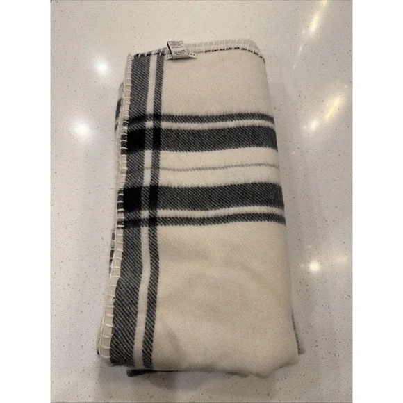 POTTERY BARN THROW BLANKET 50% BABY ALPACA/50% WOOL 50