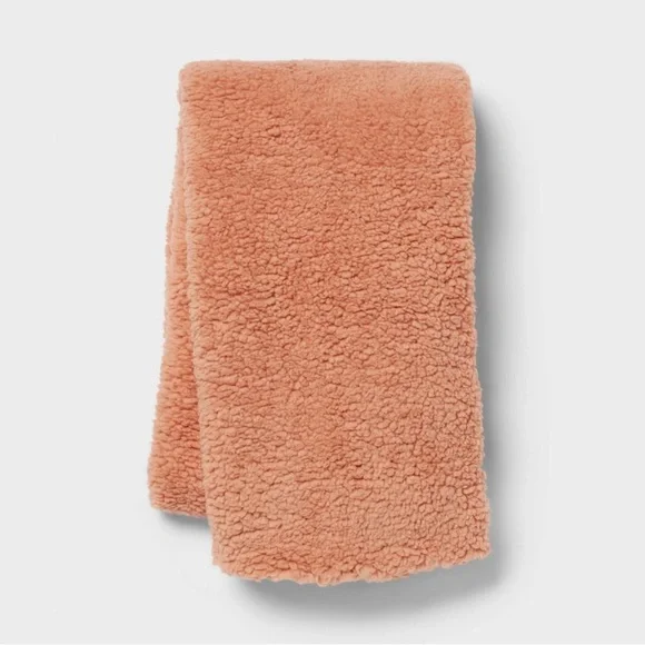 Room Essentials Plush Sherpa Throw Blanket in Peach