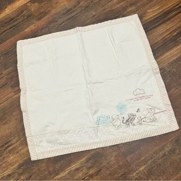 Vintage Disney Classic Winnie The Pooh Infant Blanket Ivory Hundred Acre Wood