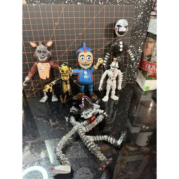 Mexican Bootleg FNAF Figure Lot of 6 Folk Art Horror Figures.