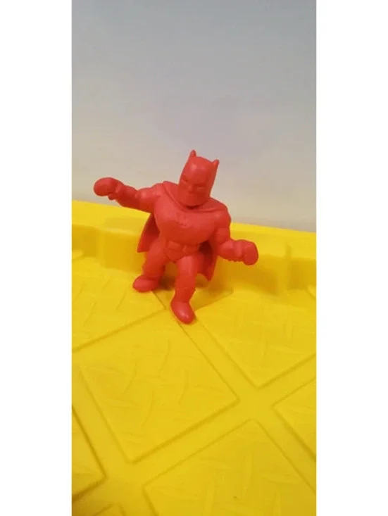 Wendy's DC Super Heroes Kids Meal Mini Figure Red Batman Toy