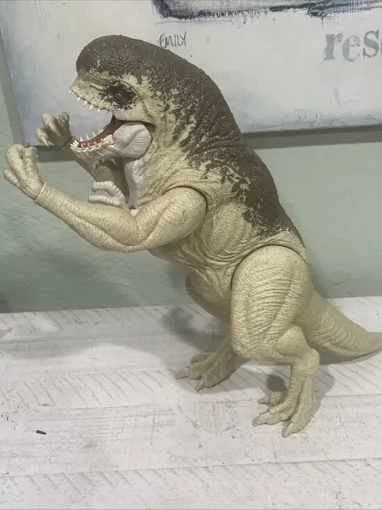 Jurassic World Rebirth Distortus Rex Figure From The Island Escape Set 17 inch
