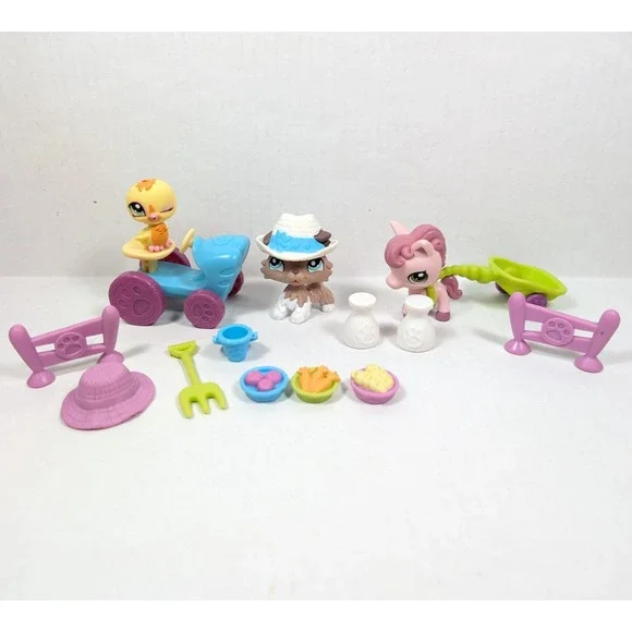 Authentic Littlest Pet Shop Barnyard Pets Playset #1329 1330 1331 COMPLETE