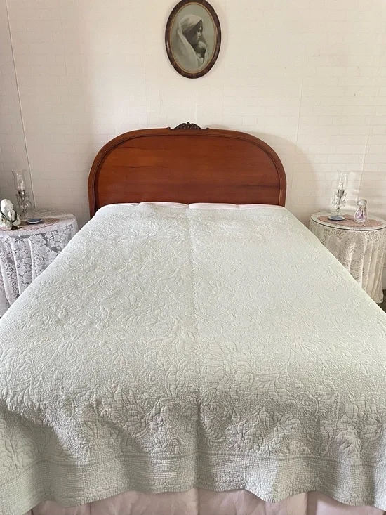 Vintage Matelasse Bedspread Cover Soft Green Floral Cotton Shabby Chic 82x84